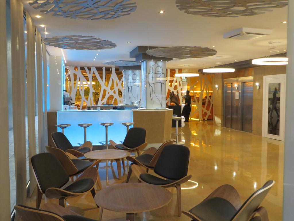 Hotel Evenia Rossello Barcellona Esterno foto