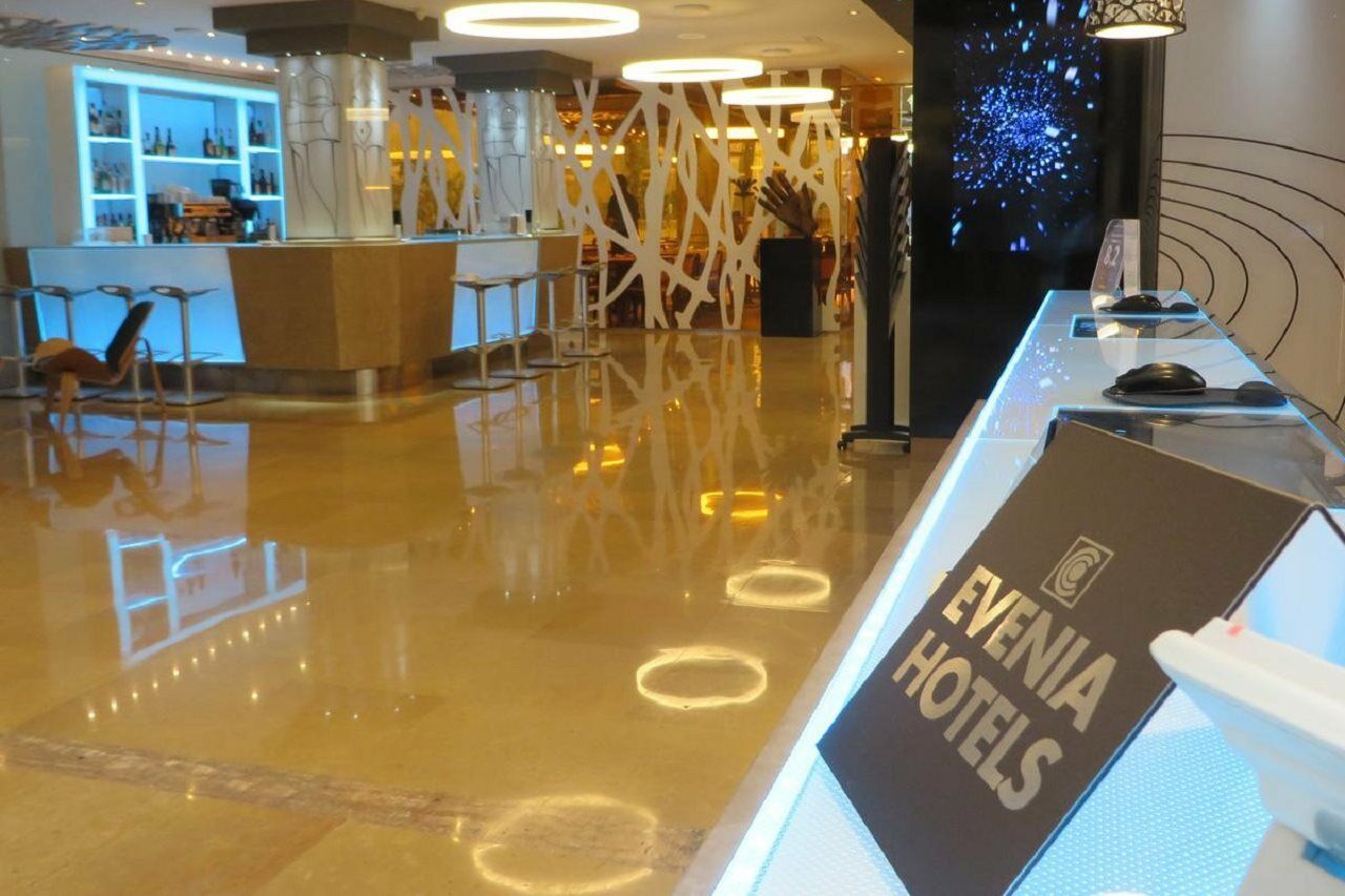 Hotel Evenia Rossello Barcellona Esterno foto