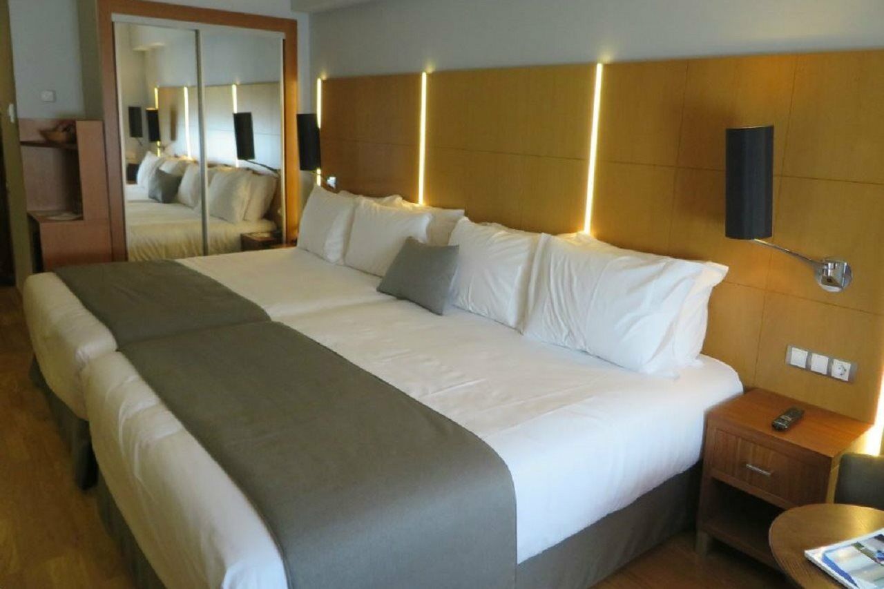 Hotel Evenia Rossello Barcellona Esterno foto